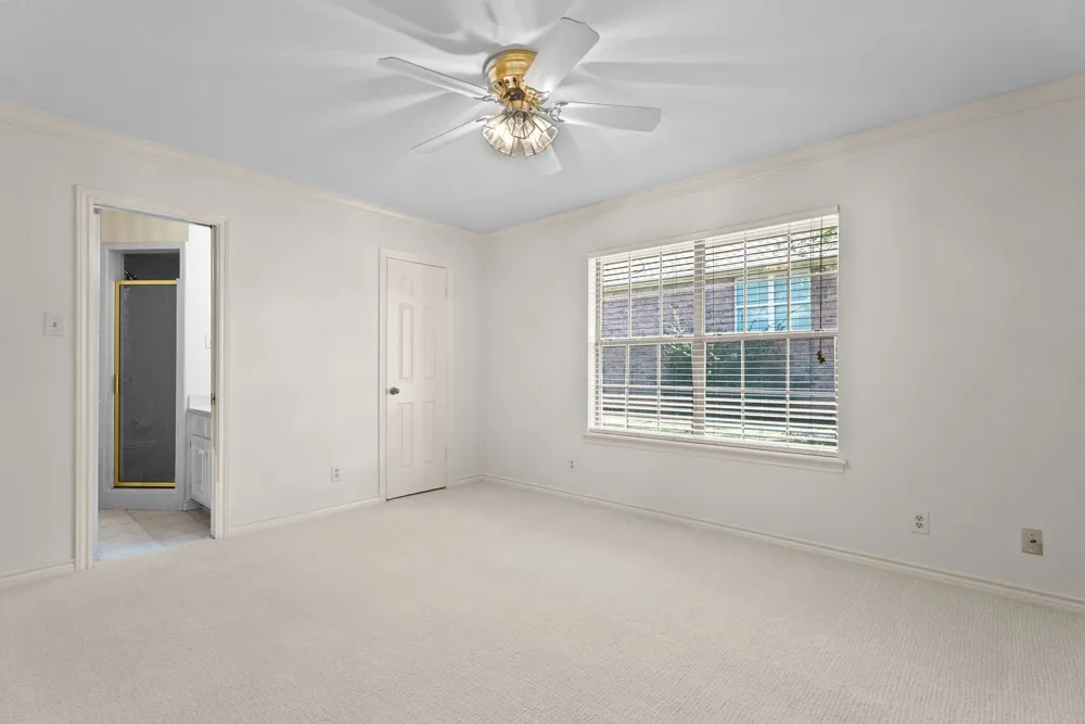 1807 Royal Oak Drive Tyler, TX 75703