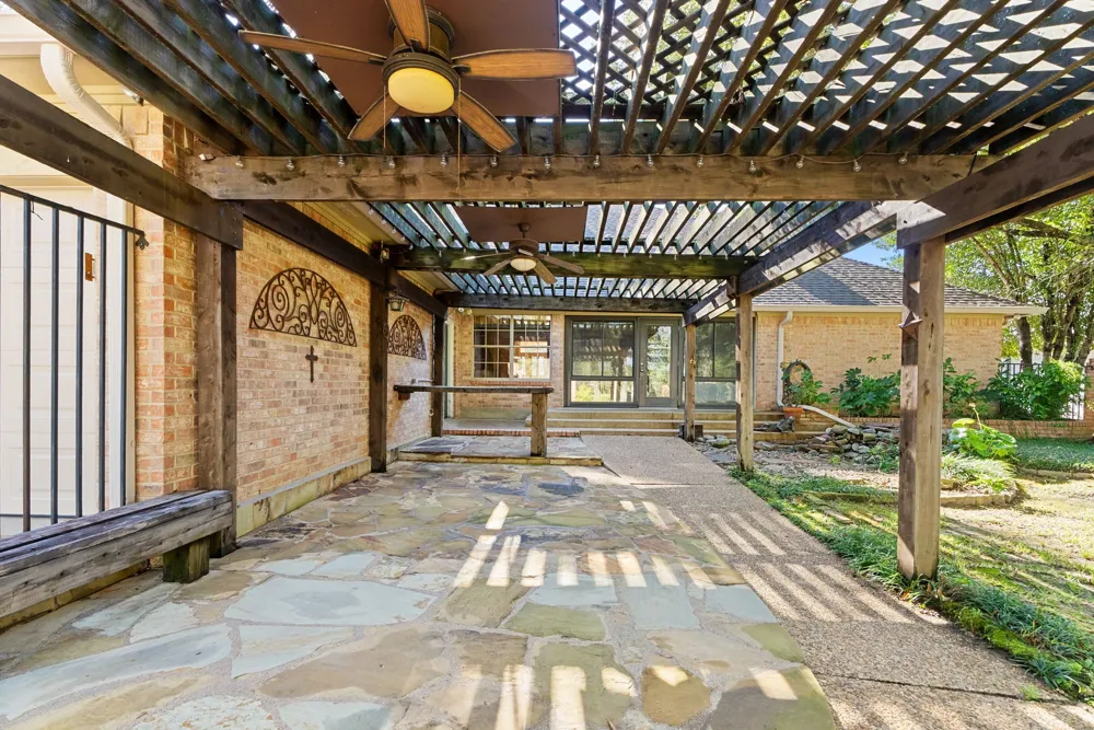 1807 Royal Oak Drive Tyler, TX 75703