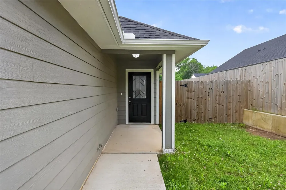 1032 Ray Drive Denison, TX 75020