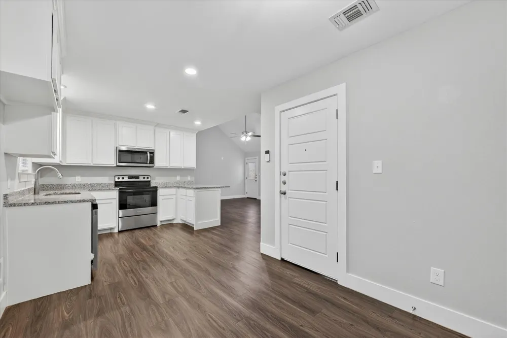 1032 Ray Drive Denison, TX 75020