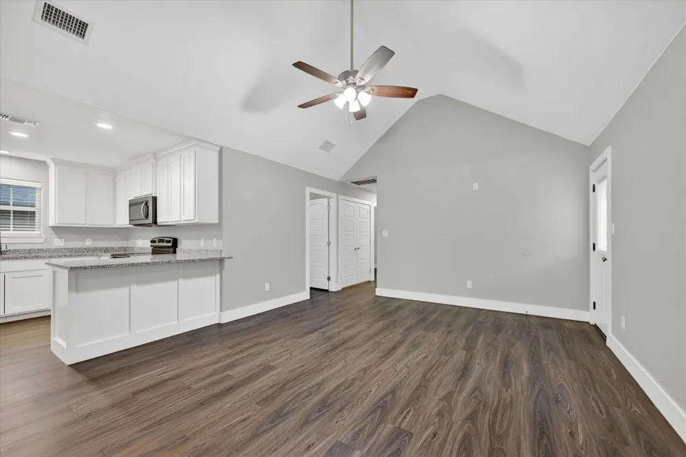 1032 Ray Drive Denison, TX 75020