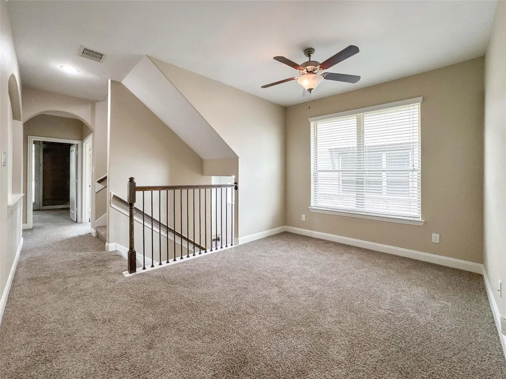 717 Via Lago Webster, TX 77598