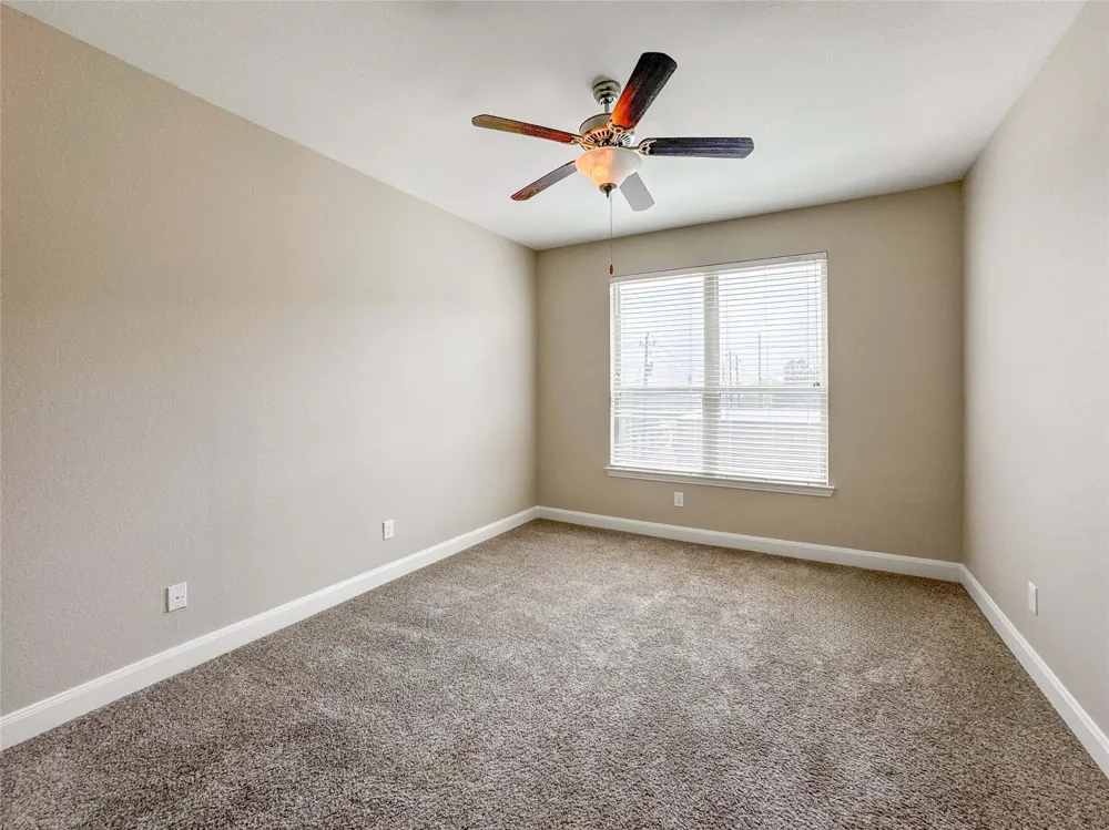 717 Via Lago Webster, TX 77598