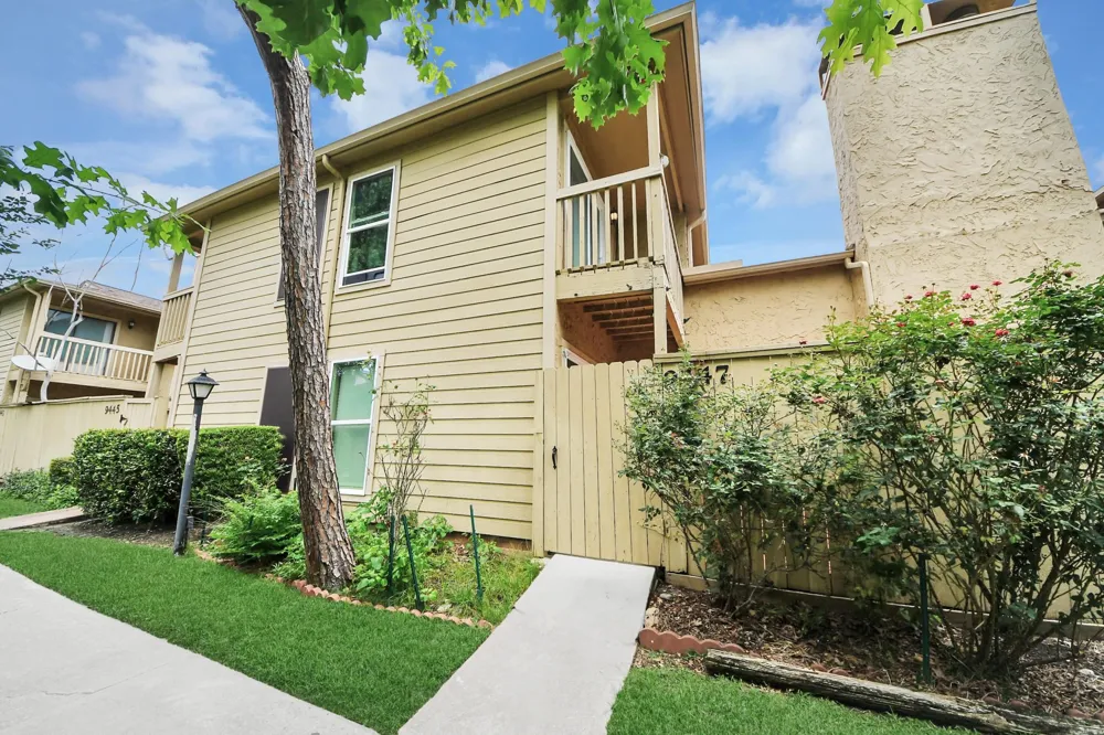 9447 Pagewood Lane #9447 Houston, TX 77063