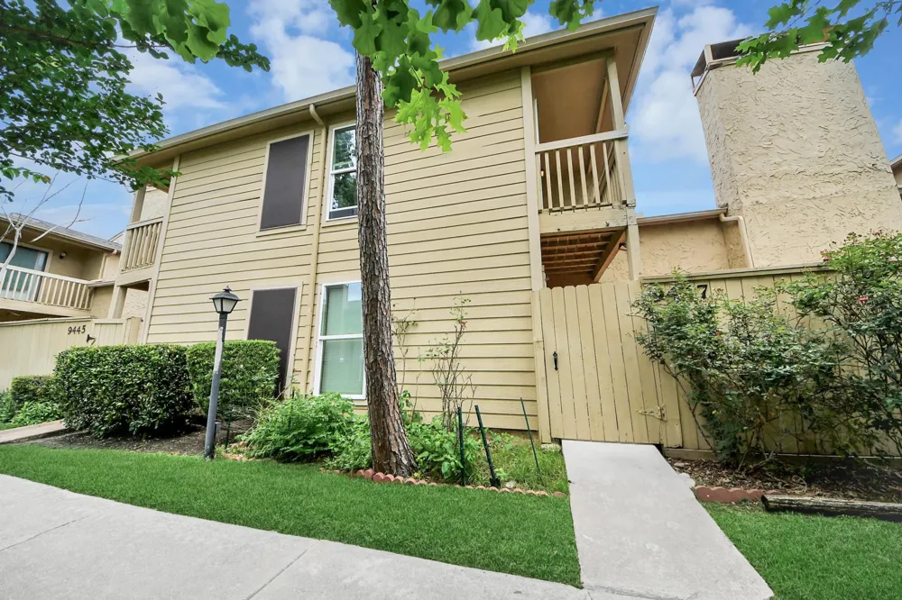 9447 Pagewood Lane #9447 Houston, TX 77063