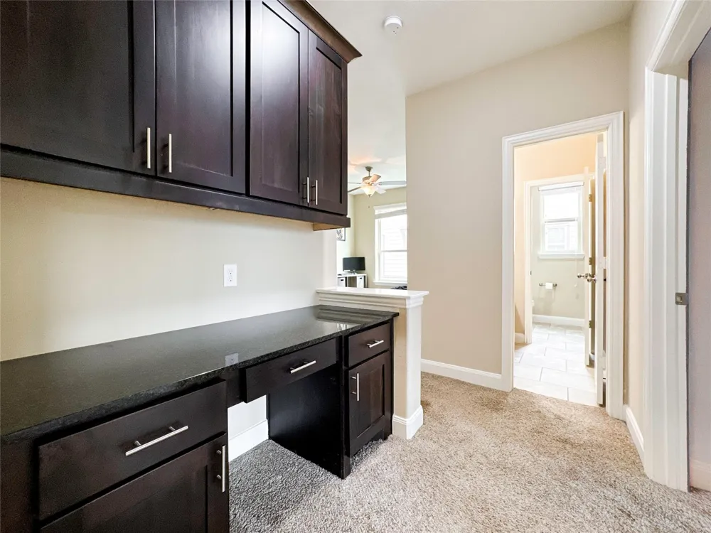 717 Via Lago Webster, TX 77598