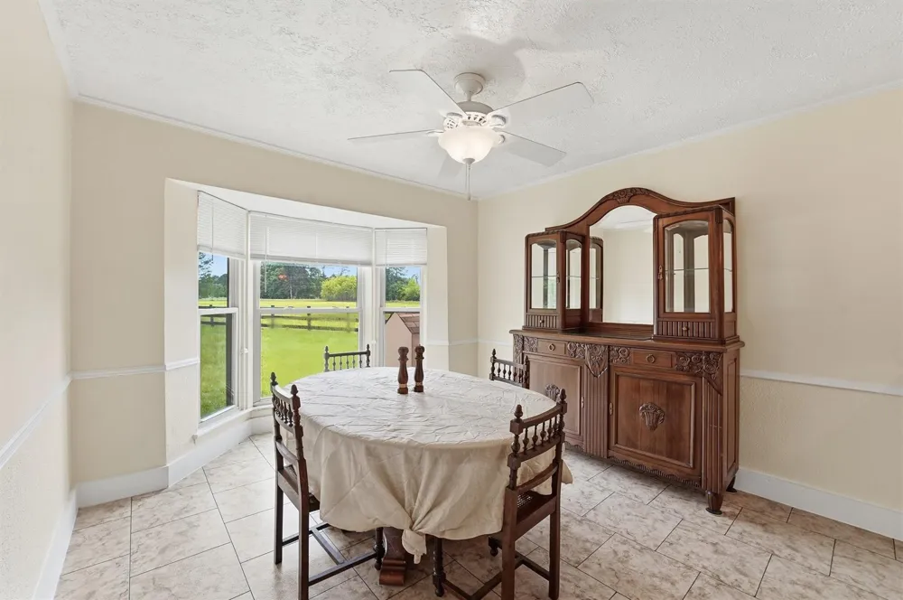 21992 Highway 321 Cleveland, TX 77327