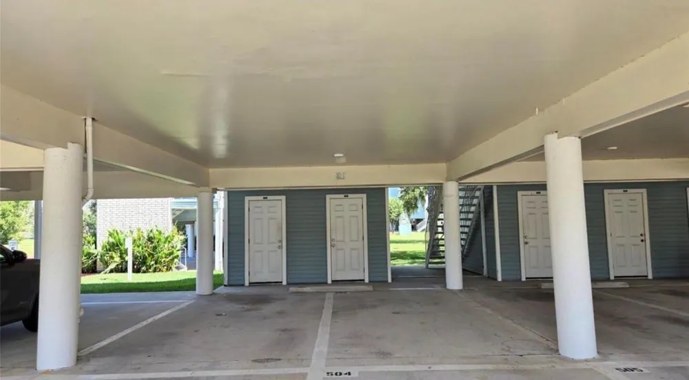 18617 Egret Bay Boulevard #504 Webster, TX 77058