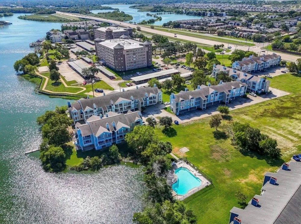 18617 Egret Bay Boulevard #504 Webster, TX 77058