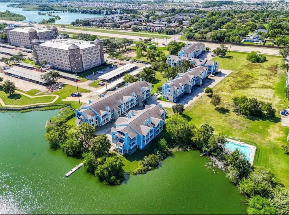 18617 Egret Bay Boulevard #504 Webster, TX 77058