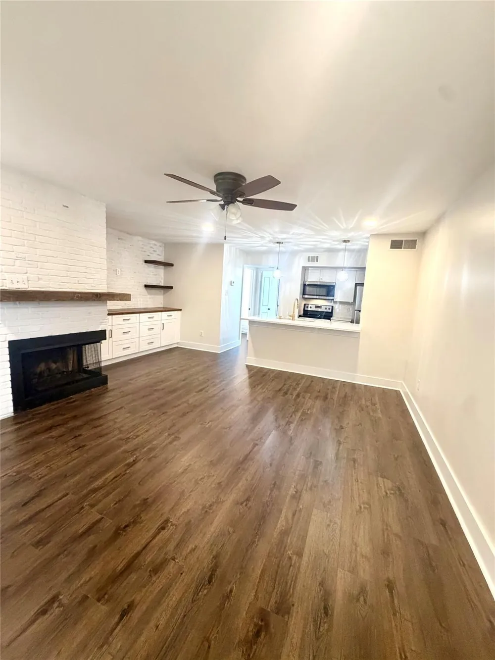 18617 Egret Bay Boulevard #504 Webster, TX 77058