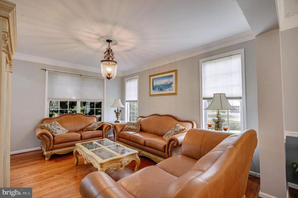 2295 LEIGH DRIVE Easton, PA 18040