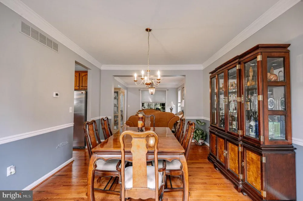2295 LEIGH DRIVE Easton, PA 18040