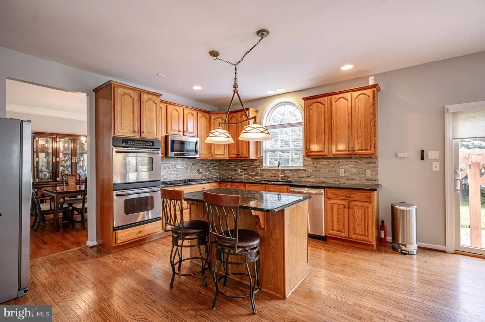 2295 LEIGH DRIVE Easton, PA 18040