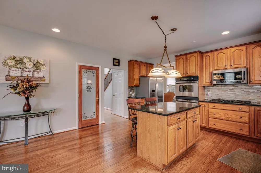 2295 LEIGH DRIVE Easton, PA 18040