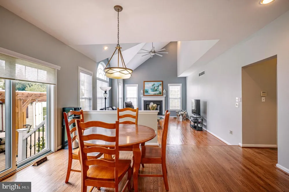 2295 LEIGH DRIVE Easton, PA 18040