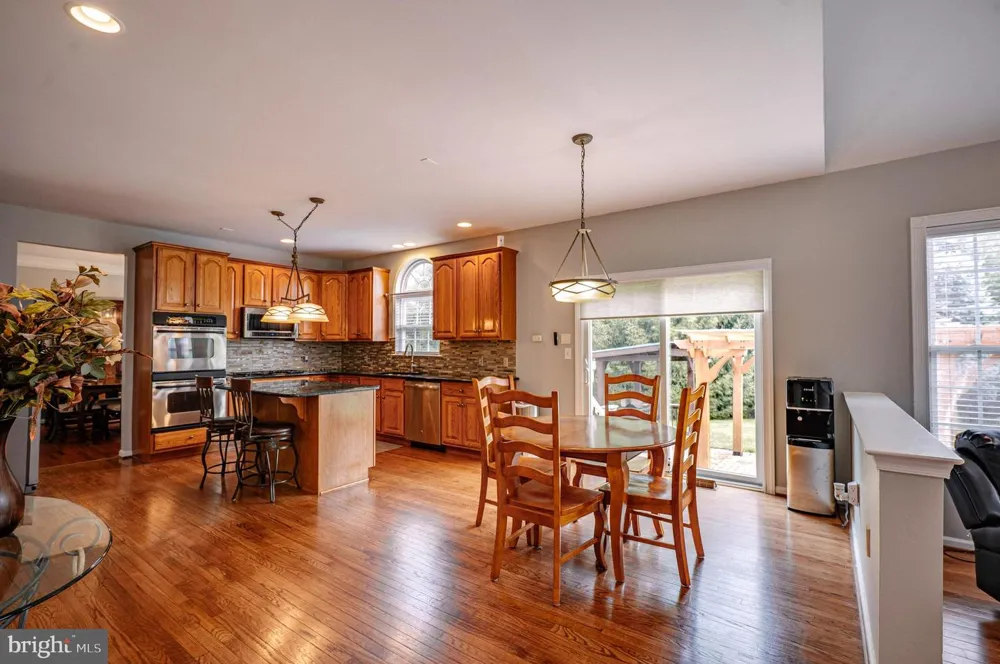2295 LEIGH DRIVE Easton, PA 18040