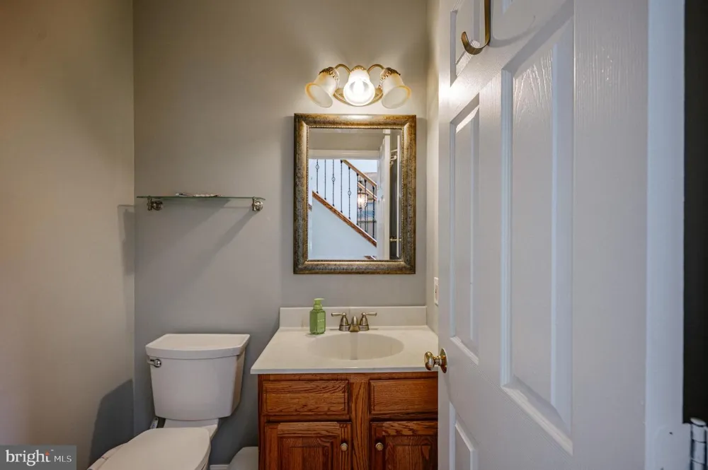 2295 LEIGH DRIVE Easton, PA 18040