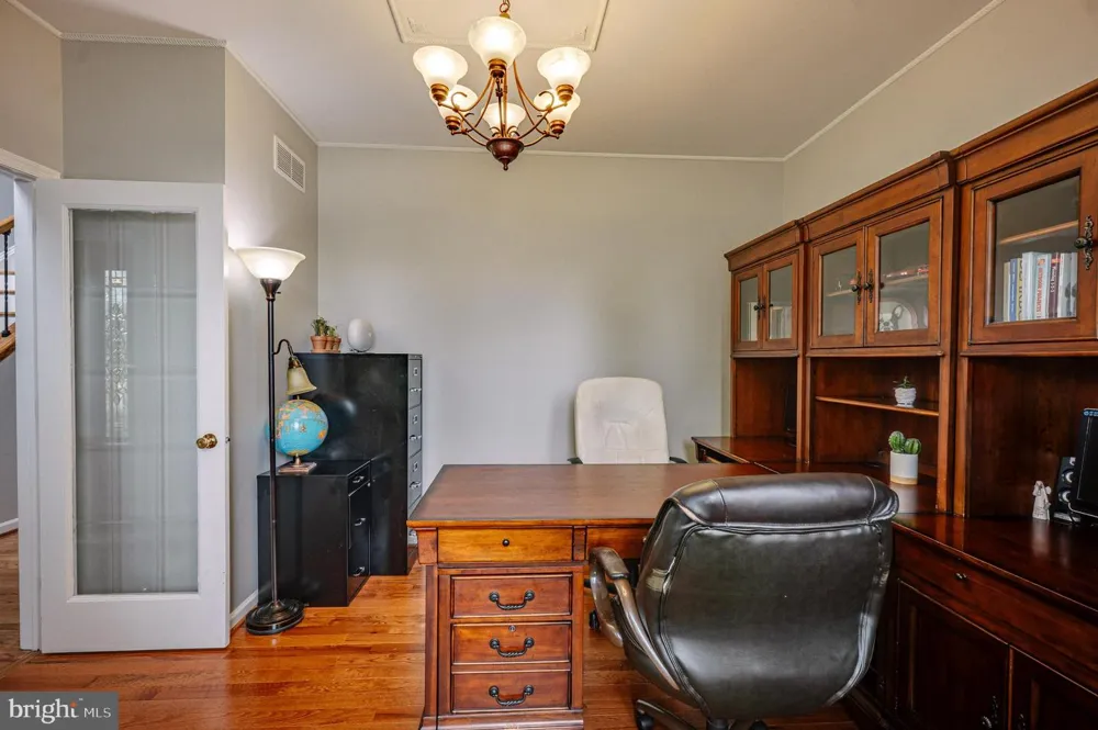 2295 LEIGH DRIVE Easton, PA 18040