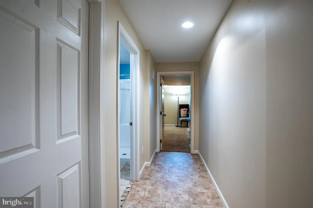 2295 LEIGH DRIVE Easton, PA 18040