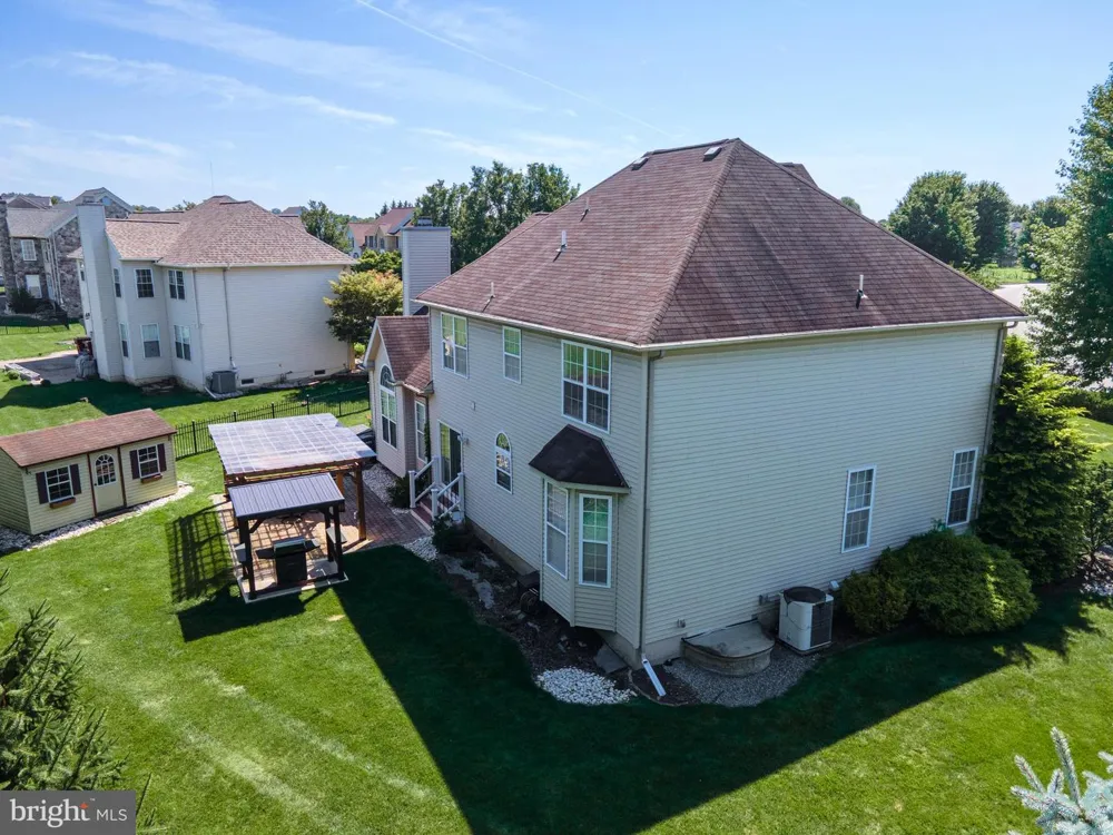 2295 LEIGH DRIVE Easton, PA 18040