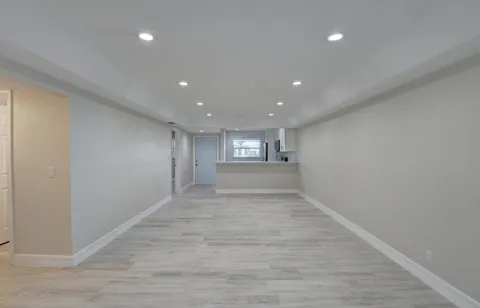 398 W Camino Real #1