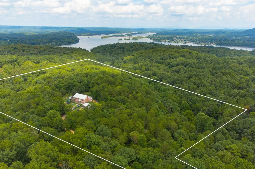 328 Burdette Chapel Lane Birchwood, TN 37308
