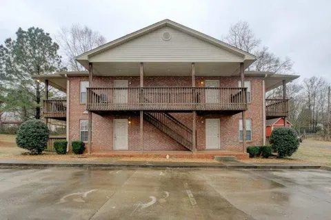 1640 Golf Club Lane #C