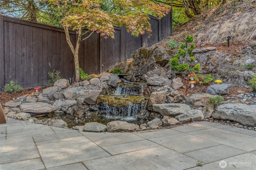 2222 NW Iris Court Camas, WA 98607
