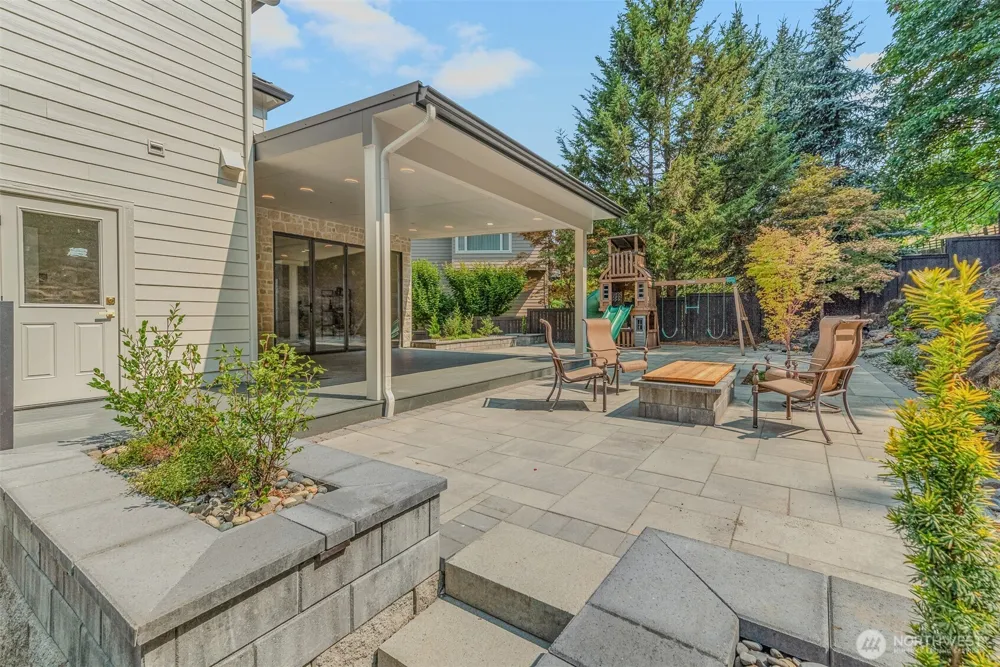 2222 NW Iris Court Camas, WA 98607
