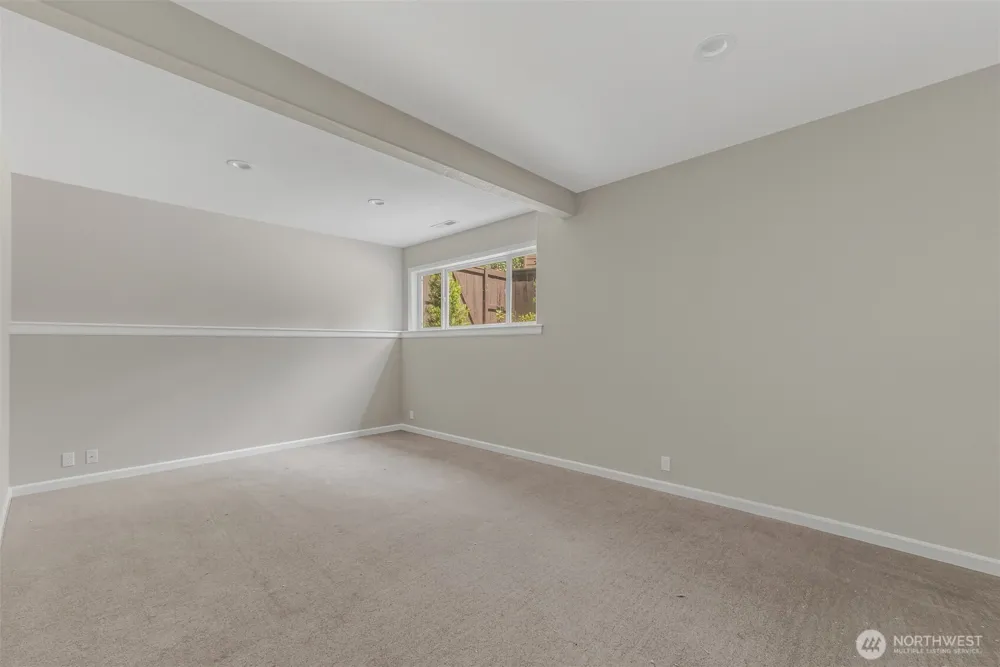 2222 NW Iris Court Camas, WA 98607