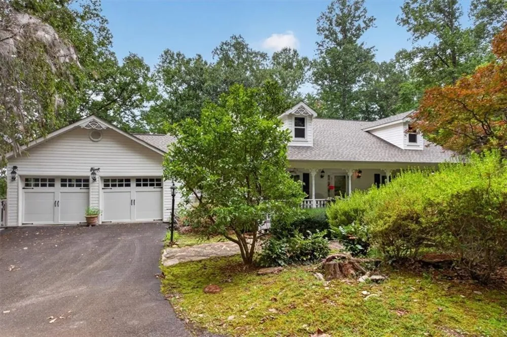 654 Oaklands Drive Talking Rock, GA 30175