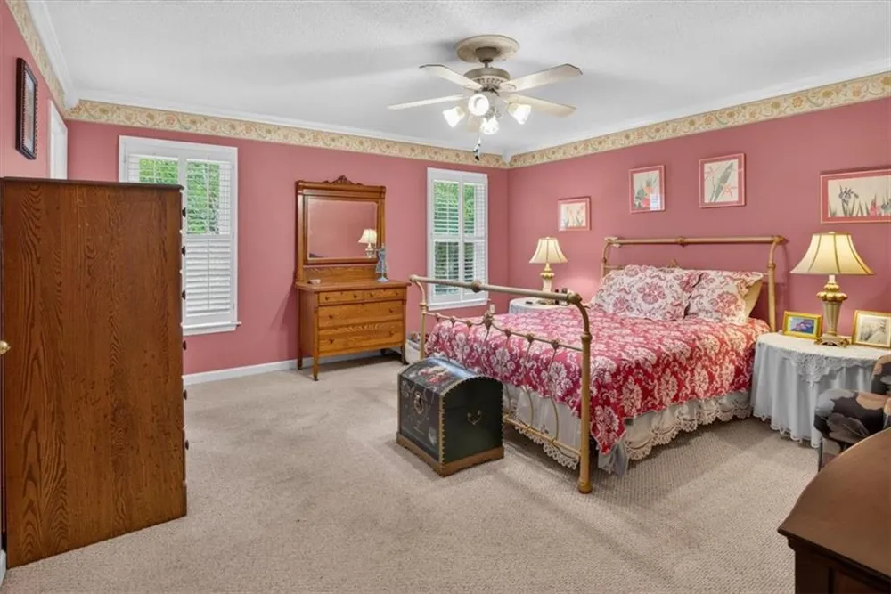 654 Oaklands Drive Talking Rock, GA 30175