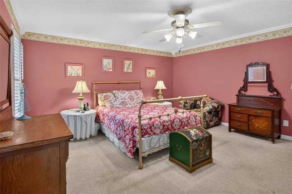 654 Oaklands Drive Talking Rock, GA 30175
