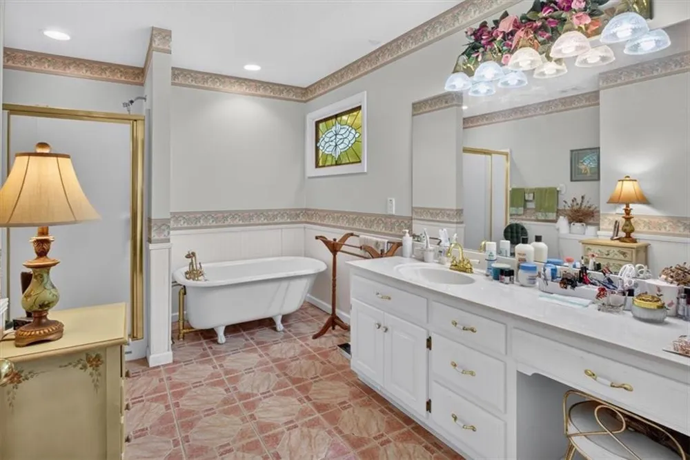 654 Oaklands Drive Talking Rock, GA 30175