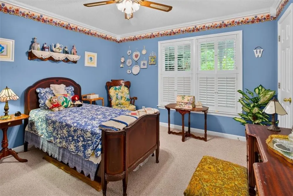 654 Oaklands Drive Talking Rock, GA 30175
