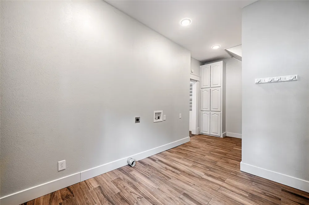 309 W Walnut Street Whitewright, TX 75491