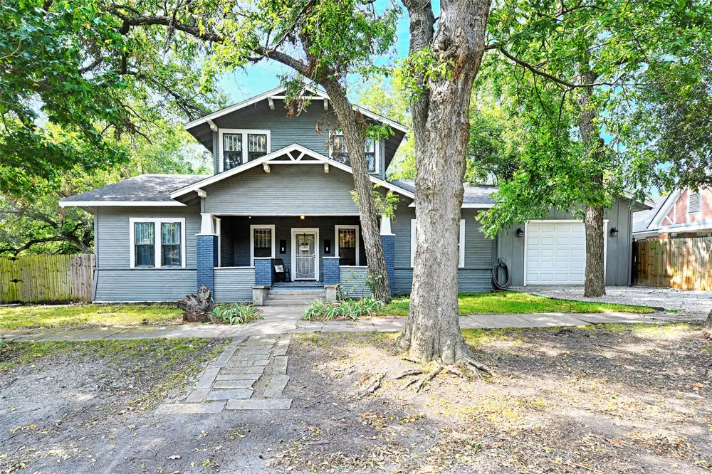 309 W Walnut Street Whitewright, TX 75491
