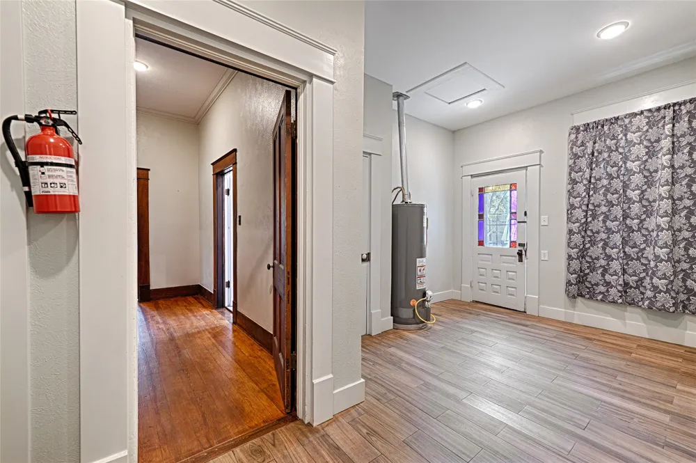 309 W Walnut Street Whitewright, TX 75491