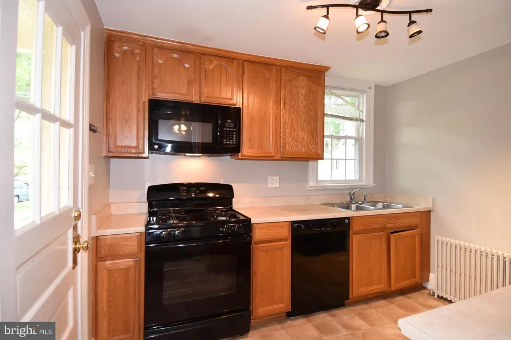 600 23RD STREET S Arlington, VA 22202