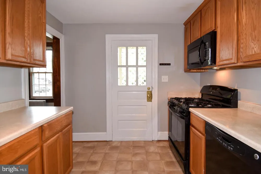 600 23RD STREET S Arlington, VA 22202