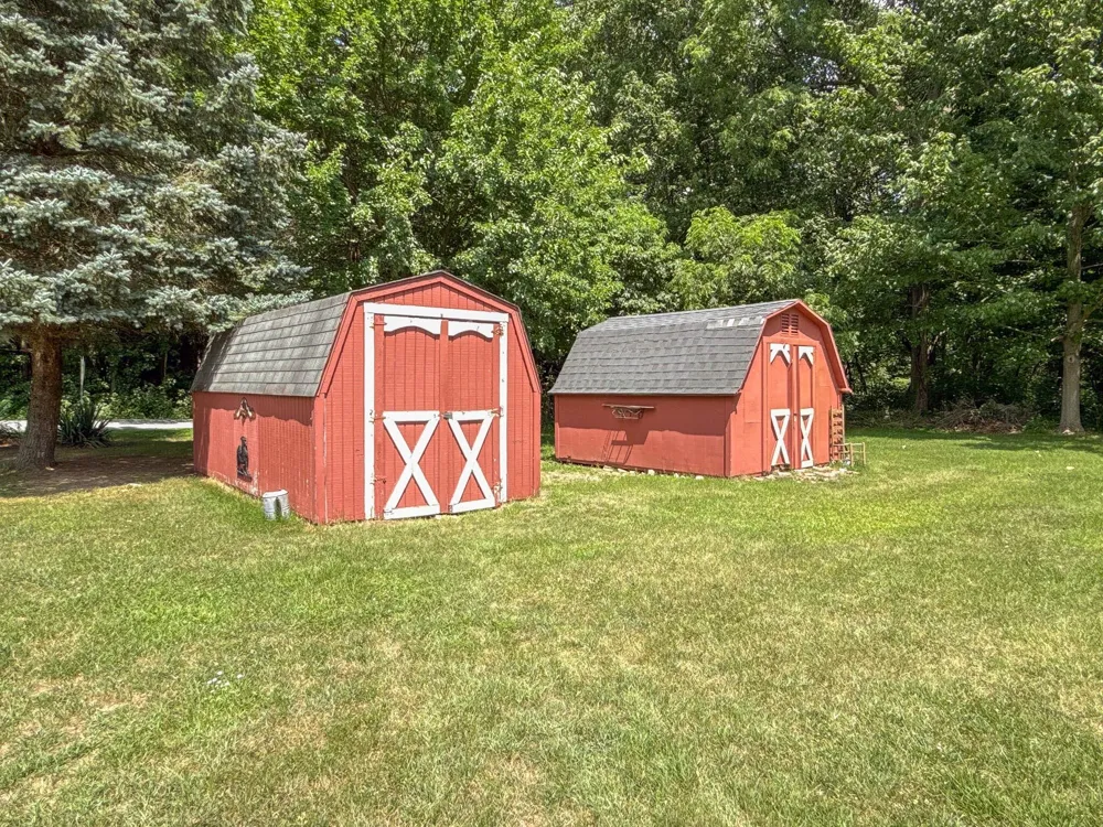 92079 54th Street Dowagiac, MI 49047