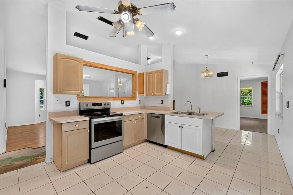 590 COUNTY ROAD 325 Bunnell, FL 32110