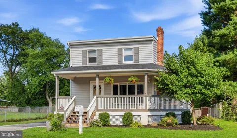 752 W BROOKHAVEN ROAD