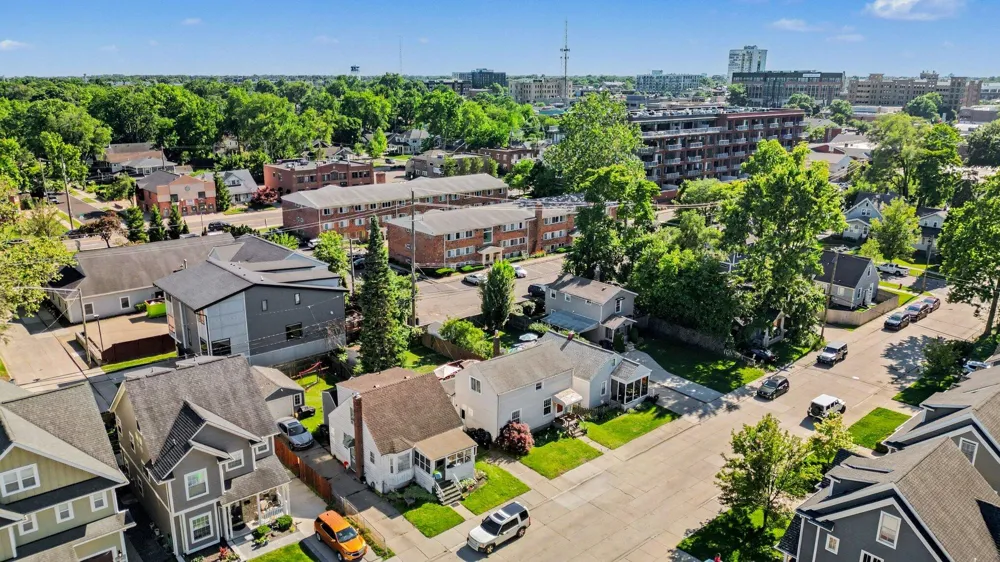 622 Chambers Street Royal Oak, MI 48067