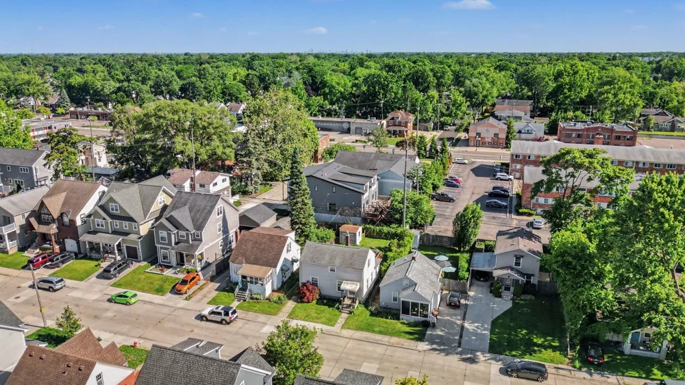 622 Chambers Street Royal Oak, MI 48067