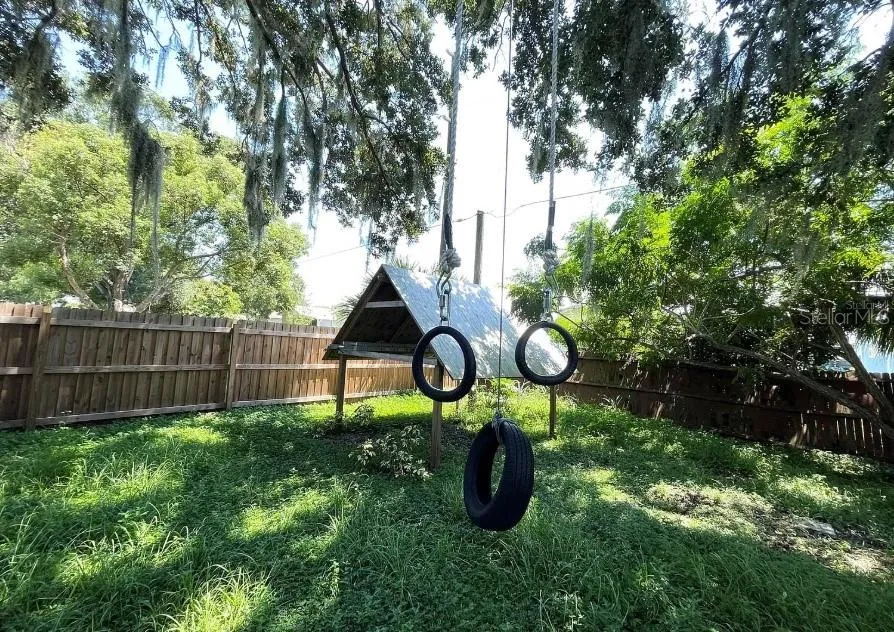 8104 BADGER LANE New Port Richey, FL 34655