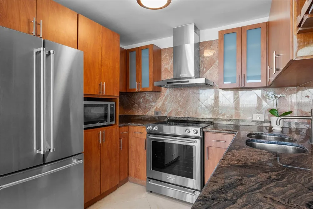 890 ASHFORD #8A San Juan, PR 00907