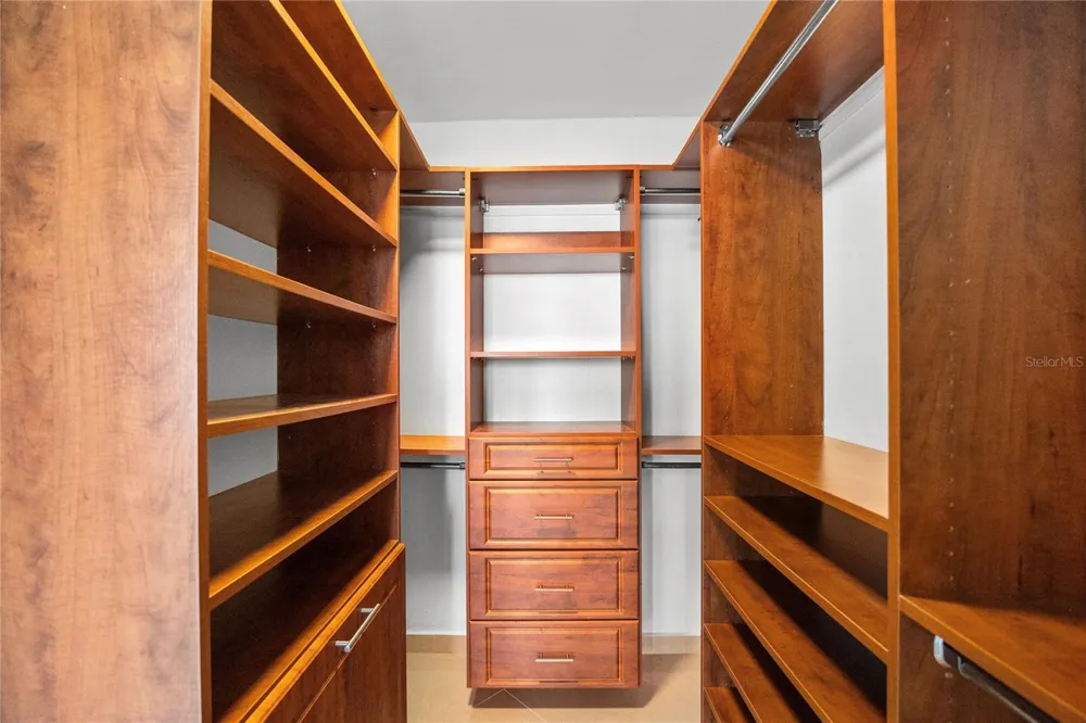 890 ASHFORD #8A San Juan, PR 00907