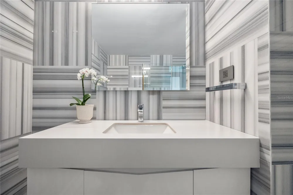 890 ASHFORD #8A San Juan, PR 00907